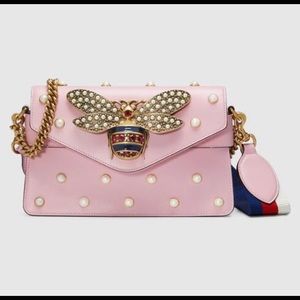 Meet your Posher, Chava